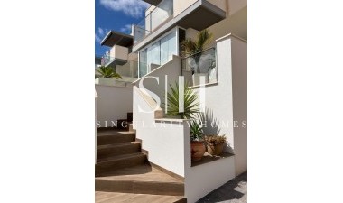 Resale - Bungalow - San Miguel de Salinas - Las Colinas