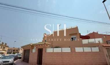 Wiederverkauf - Villa - Torrevieja - Los Frutales