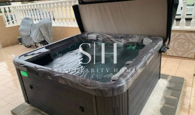 Återförsäljning - Villa - Villamartin - Costa Blanca