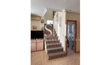 Återförsäljning - Villa - Villamartin - Costa Blanca