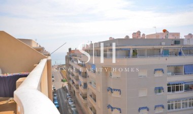 Odsprzedaż - Mieszkanie w bloku - Torrevieja - Playa del Cura