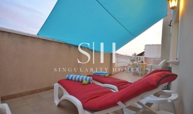 Odsprzedaż - Mieszkanie w bloku - Torrevieja - Playa del Cura