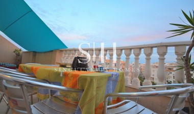 Odsprzedaż - Mieszkanie w bloku - Torrevieja - Playa del Cura