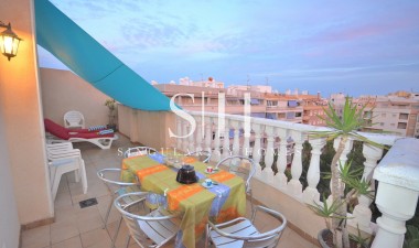 Odsprzedaż - Mieszkanie w bloku - Torrevieja - Playa del Cura