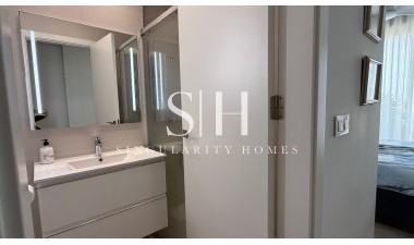 Odsprzedaż - Mieszkanie w bloku - Villamartin