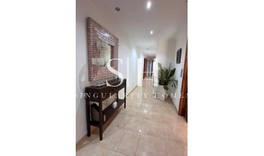 Resale - Apartment / flat - San Miguel de Salinas