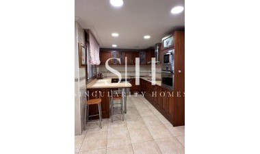 Resale - Apartment / flat - San Miguel de Salinas