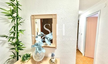 Resale - Apartment / flat - Torrevieja - Centro