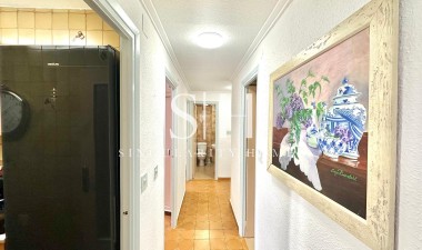 Resale - Apartment / flat - Torrevieja - Centro