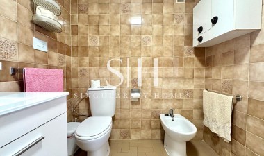 Resale - Apartment / flat - Torrevieja - Centro