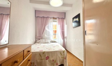 Resale - Apartment / flat - Torrevieja - Centro