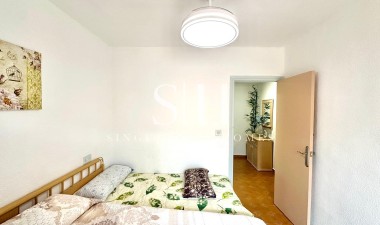 Resale - Apartment / flat - Torrevieja - Centro