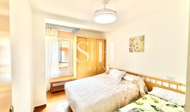 Resale - Apartment / flat - Torrevieja - Centro