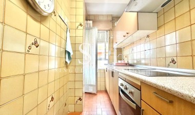 Resale - Apartment / flat - Torrevieja - Centro