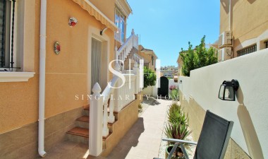 Resale - Villa - Villamartin