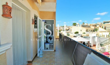 Resale - Villa - Villamartin