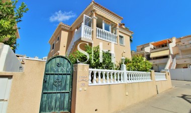 Resale - Villa - Villamartin
