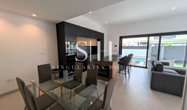 Återförsäljning - Bungalow - Pilar de la Horadada - Costa Blanca