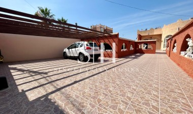 Перепродажа - Villa - El Chaparral - Inland