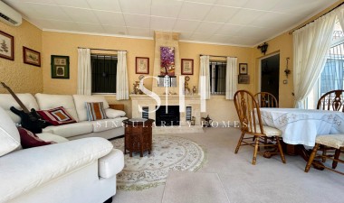 Перепродажа - Villa - El Chaparral - Inland