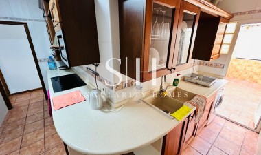 Resale - Villa - Torrevieja - Costa Blanca