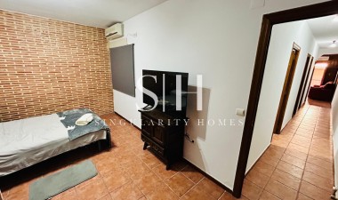 Resale - Villa - Torrevieja - Costa Blanca