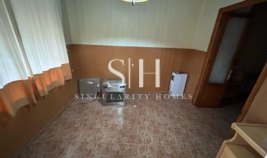 Resale - Villa - Torrevieja - Costa Blanca