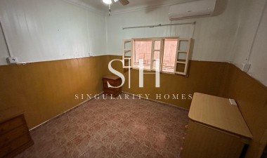 Resale - Villa - Torrevieja - Costa Blanca