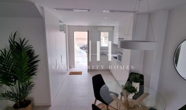 Resale - House - Torrevieja - aguas nuevas