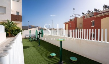 Resale - House - Torrevieja - aguas nuevas