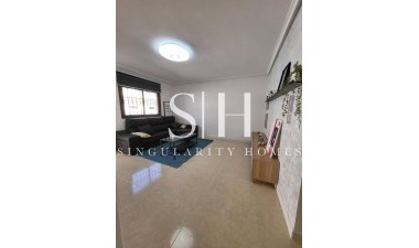 Перепродажа - Casa - San Miguel de Salinas - Ciudad de las comunicaciones