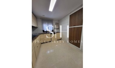 Перепродажа - Casa - San Miguel de Salinas - Ciudad de las comunicaciones