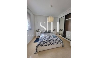 Перепродажа - Casa - San Miguel de Salinas - Ciudad de las comunicaciones