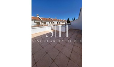 Перепродажа - Casa - San Miguel de Salinas - Ciudad de las comunicaciones