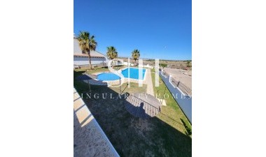 Перепродажа - Casa - San Miguel de Salinas - Ciudad de las comunicaciones