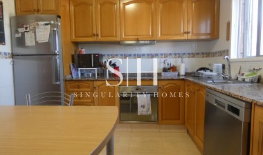 Odsprzedaż - Villa - Rafal