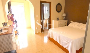 Odsprzedaż - Villa - Rafal