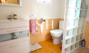 Odsprzedaż - Villa - Rafal