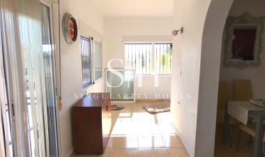 Odsprzedaż - Villa - Rafal