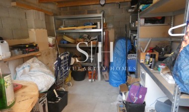 Odsprzedaż - Villa - Rafal