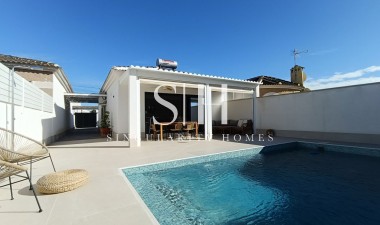 Resale - Villa - Torrevieja - El Chaparral