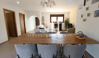 Odsprzedaż - Villa - Pinar de Campoverde