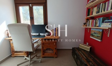 Odsprzedaż - Villa - Pinar de Campoverde