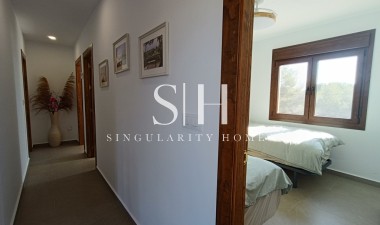 Odsprzedaż - Villa - Pinar de Campoverde