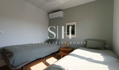 Odsprzedaż - Villa - Pinar de Campoverde