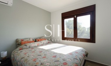 Odsprzedaż - Villa - Pinar de Campoverde