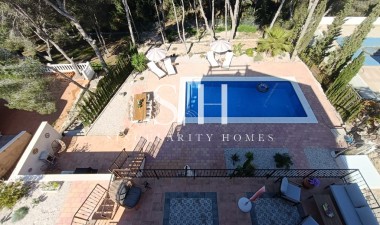 Odsprzedaż - Villa - Pinar de Campoverde