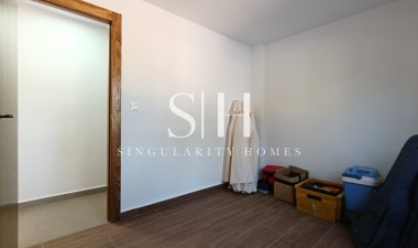 Odsprzedaż - Villa - Pinar de Campoverde