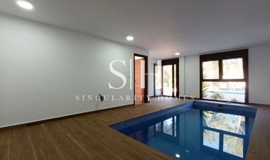 Odsprzedaż - Villa - Pinar de Campoverde