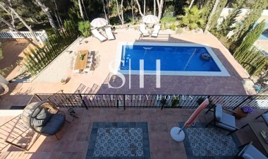 Odsprzedaż - Villa - Pinar de Campoverde